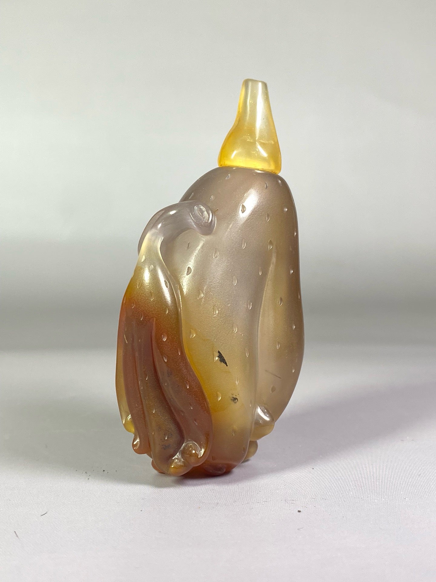 Chinese antique agate with exquisite colors and carved melon and fruit shaped snuff bottles