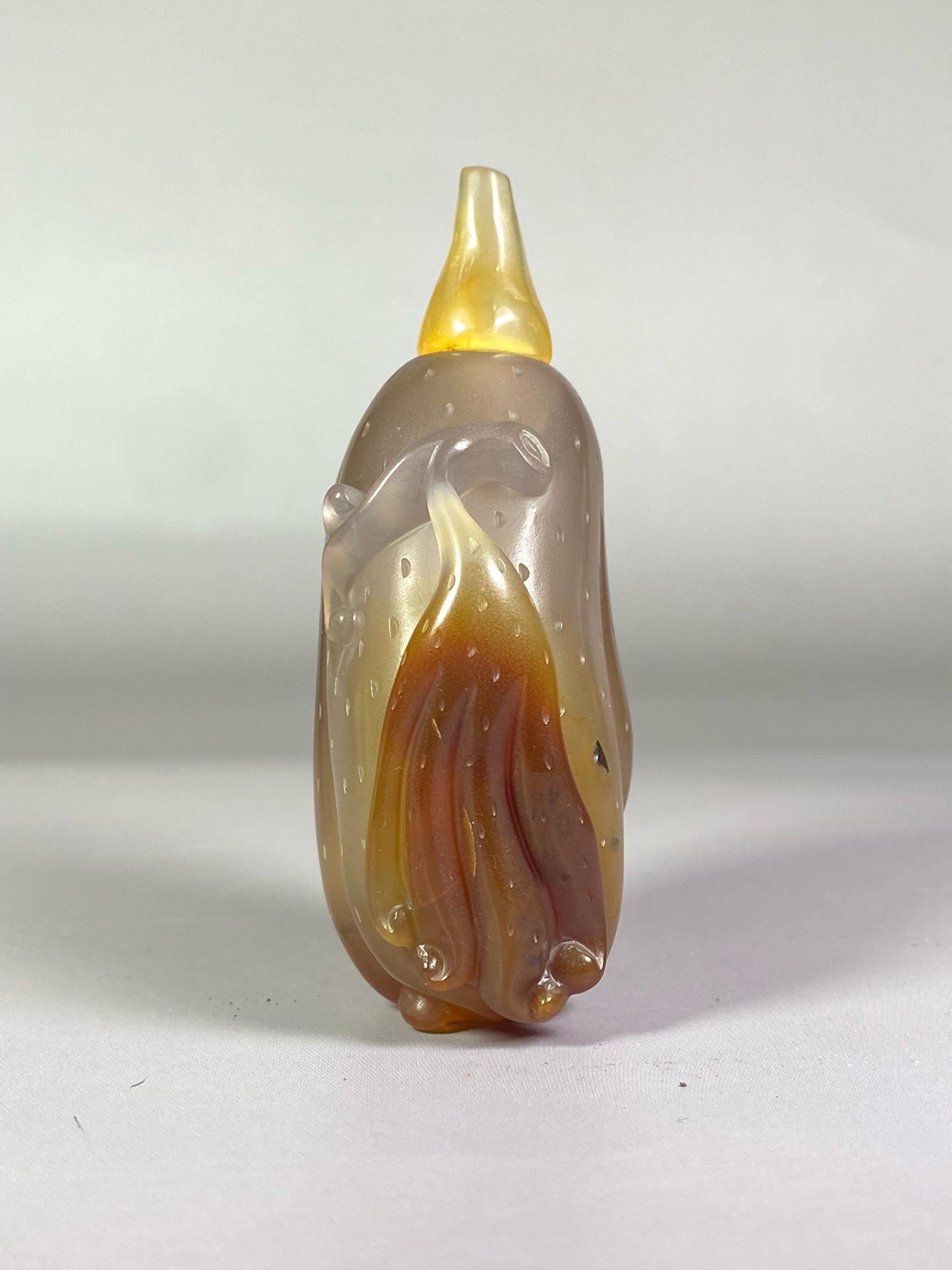 Chinese antique agate with exquisite colors and carved melon and fruit shaped snuff bottles