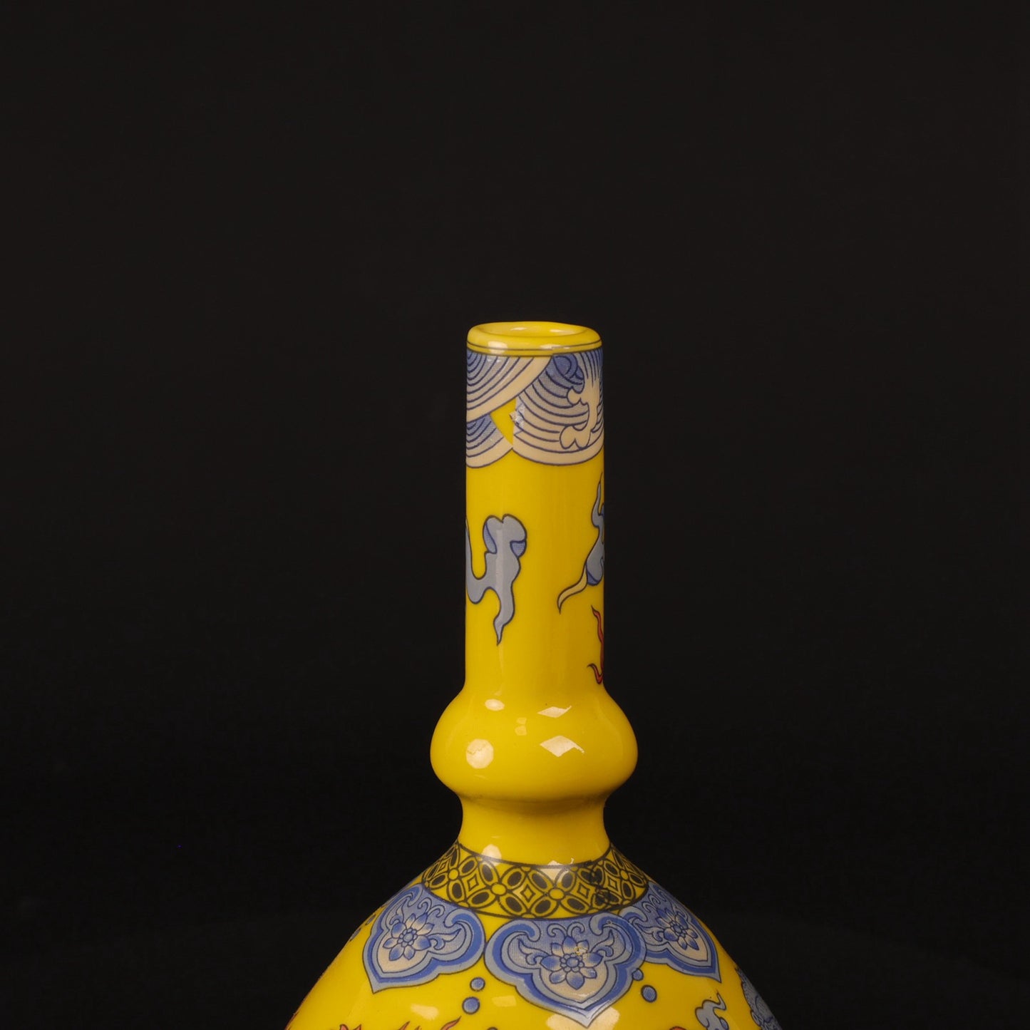 Pink dragon patterned small vase
