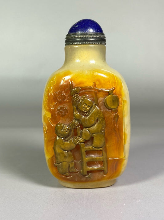 Chinese antique agate beautifully colored carved snuff bottle