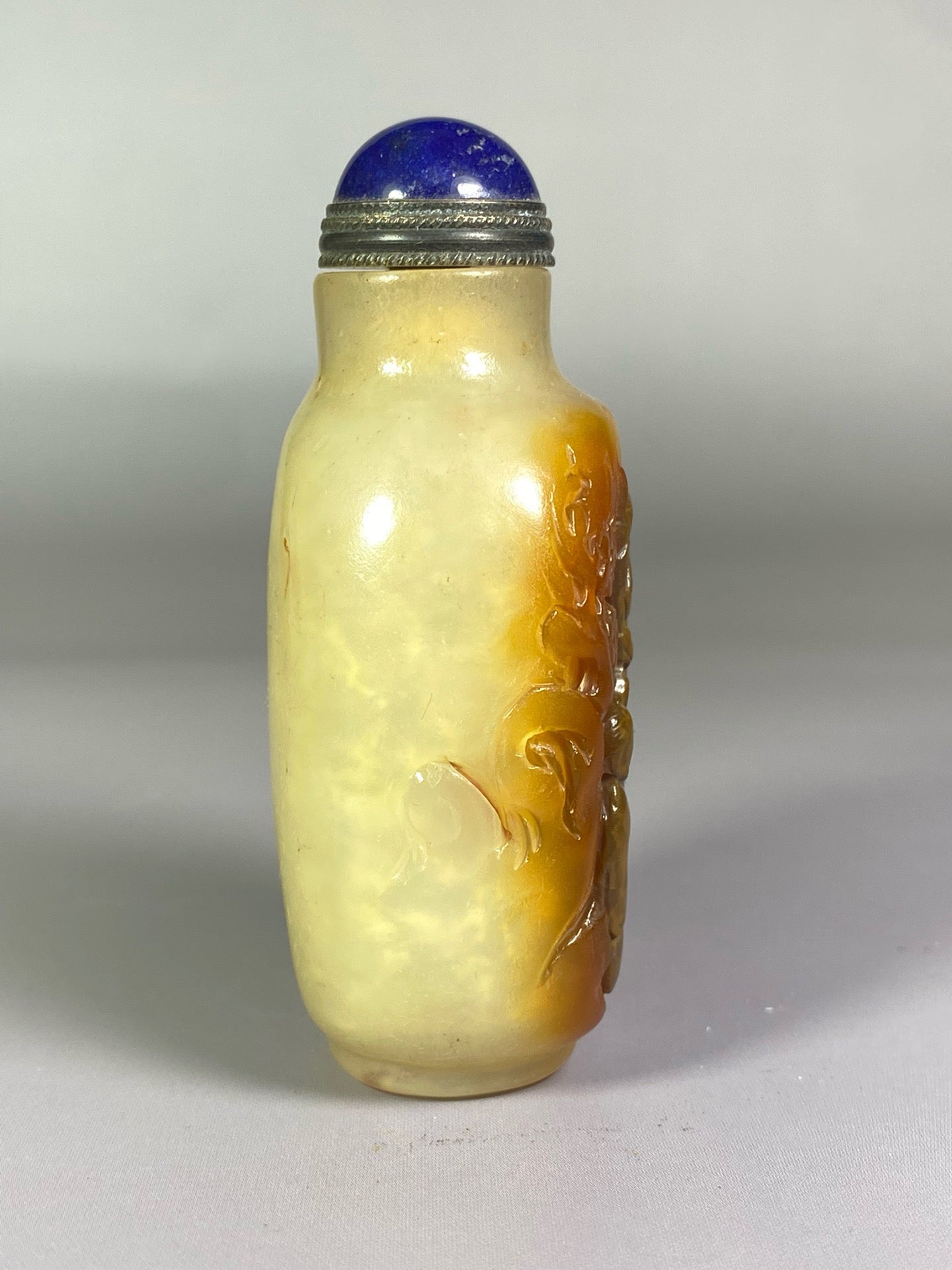 Chinese antique agate beautifully colored carved snuff bottle