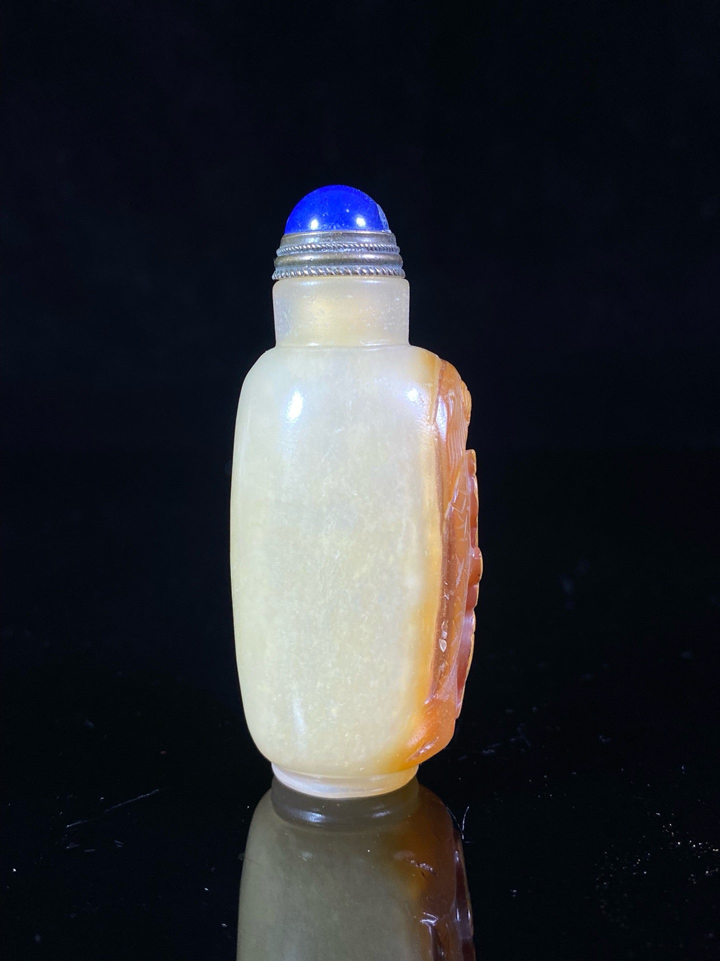 Chinese antique agate beautifully colored carved snuff bottle