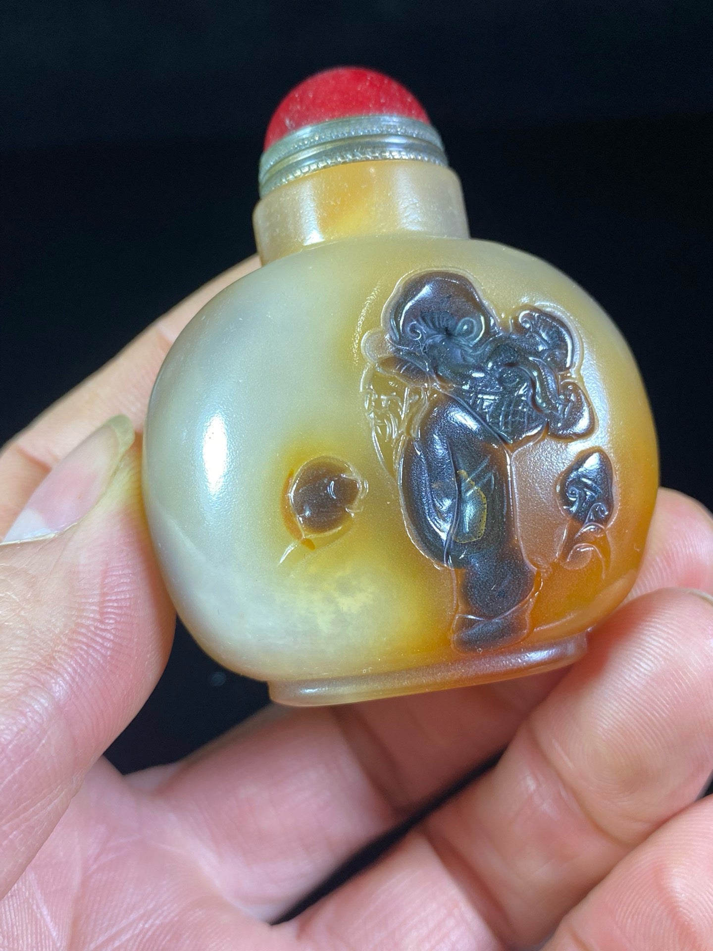 Chinese antique agate beautifully colored carved snuff bottle