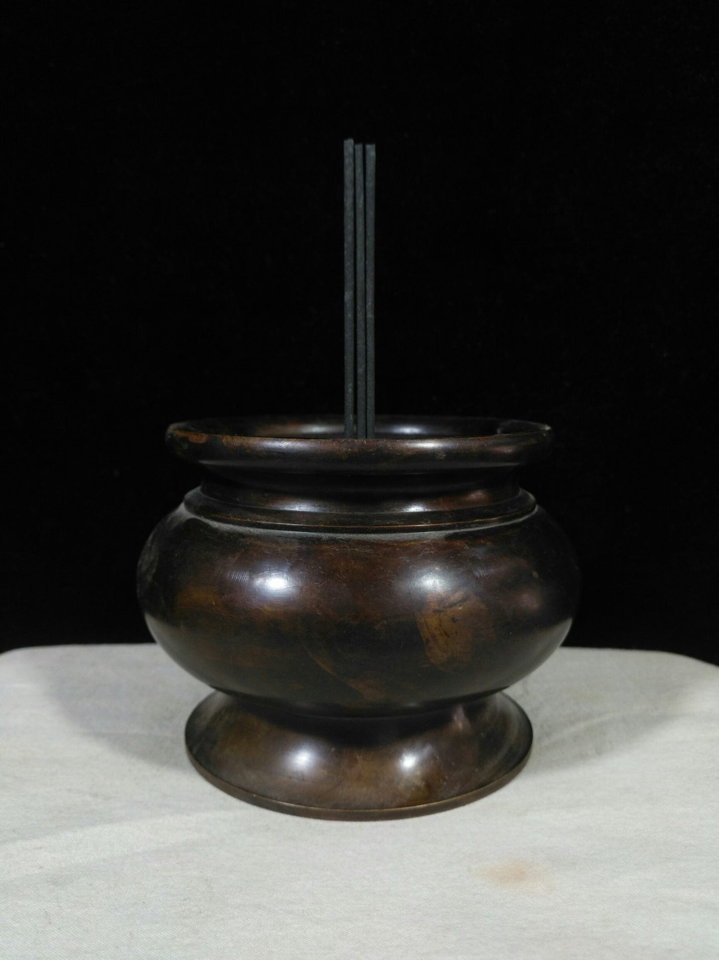 Chinese antique pure copper incense burner