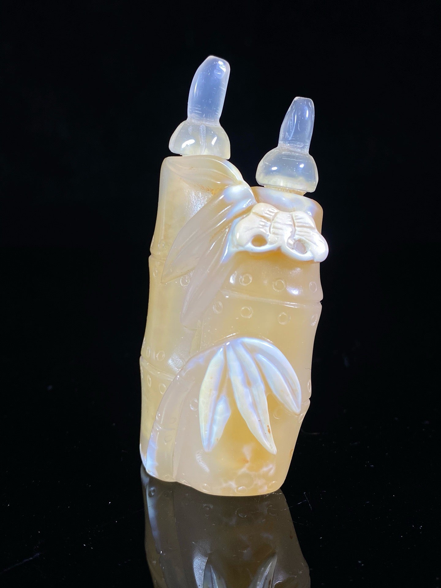 Chinese antique agate bamboo joint shaped double linked snuff bottle
