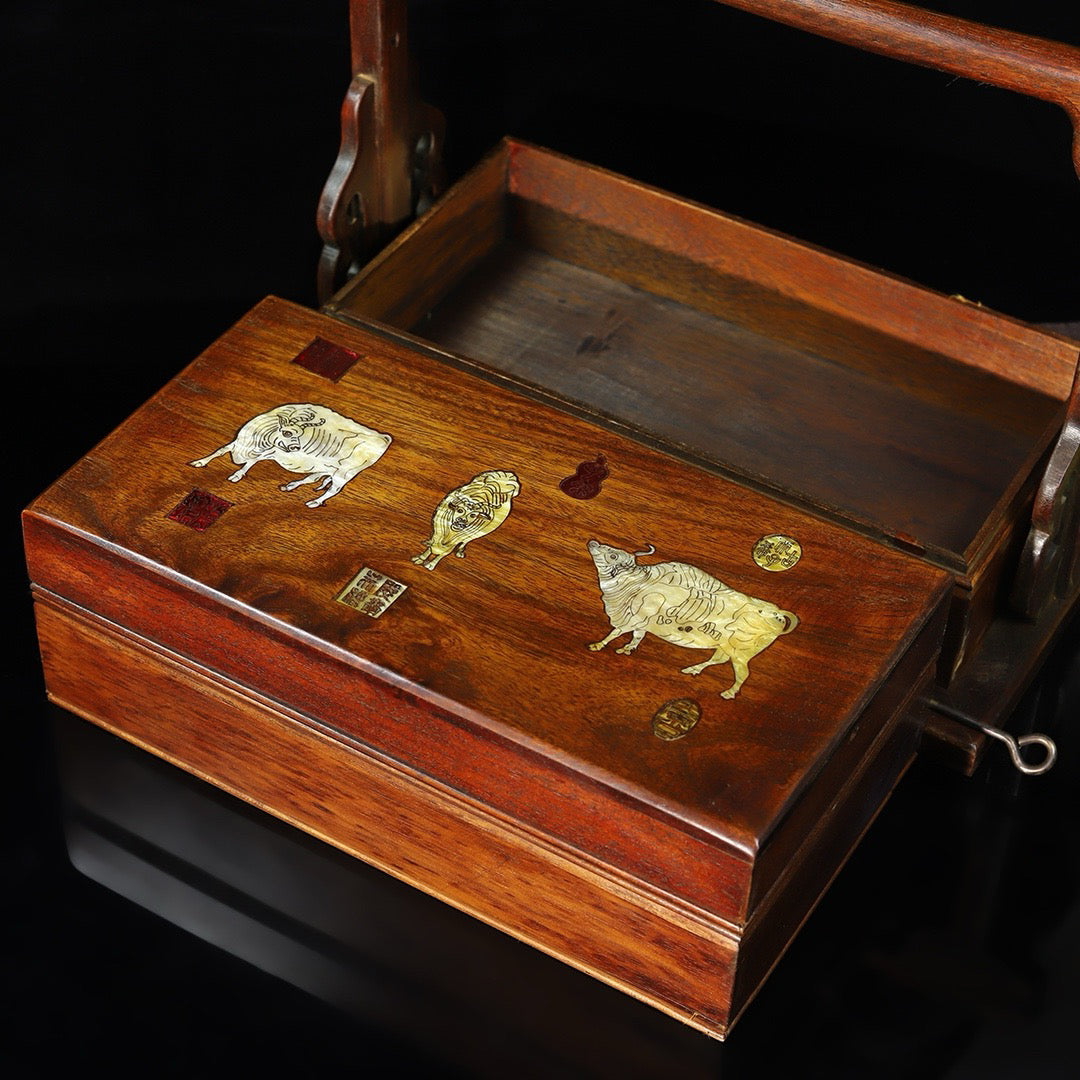 Pear wood inlaid shell portable multi-layer food box