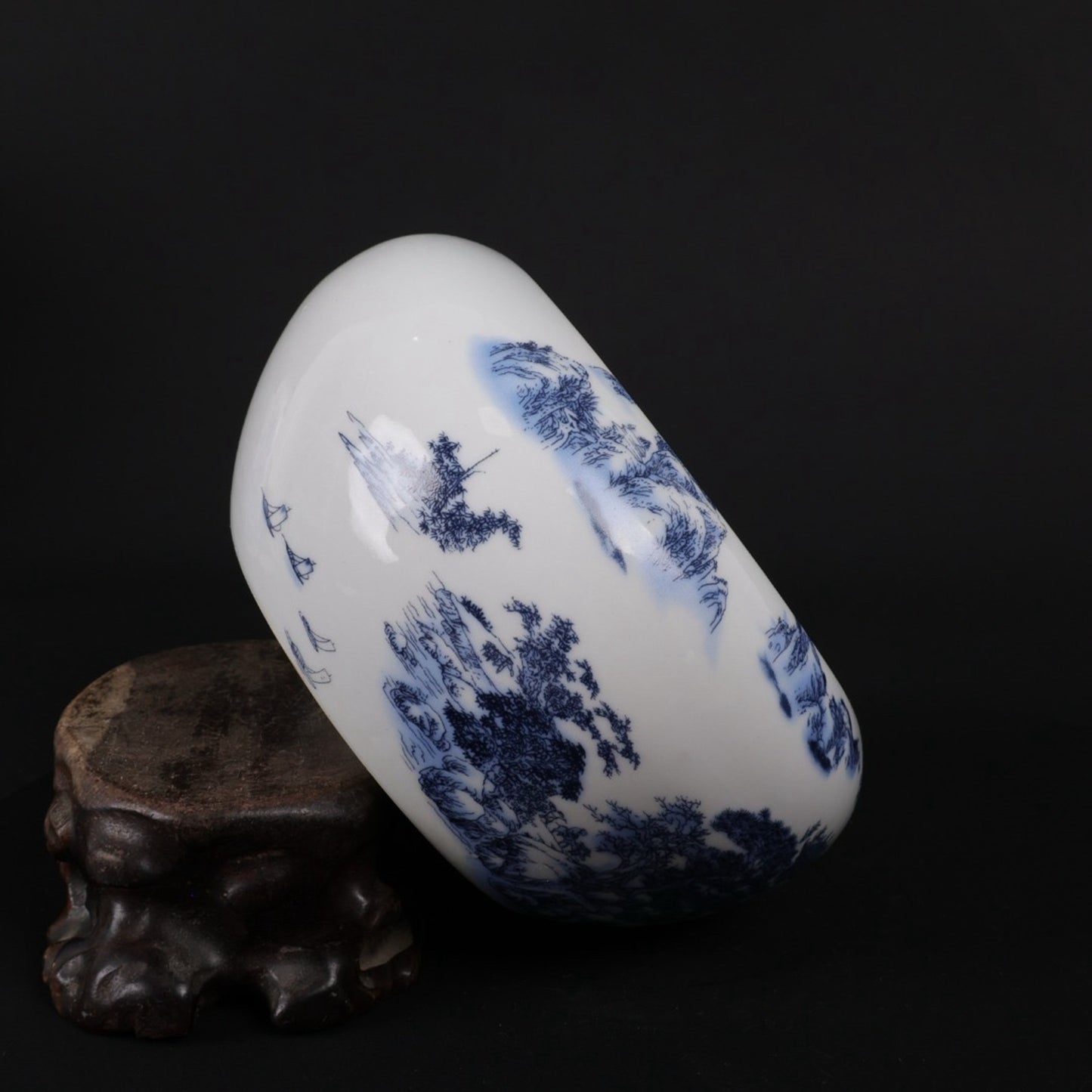 Blue and White Creek Mountain Travel Pattern Brush Wash