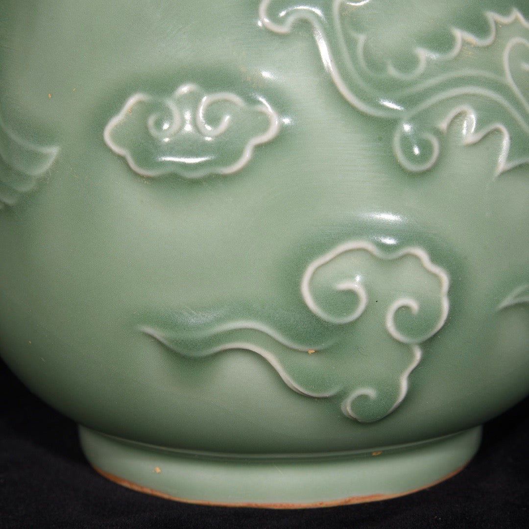 Longquan glazed relief phoenix patterned vase
