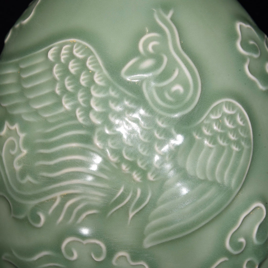 Longquan glazed relief phoenix patterned vase