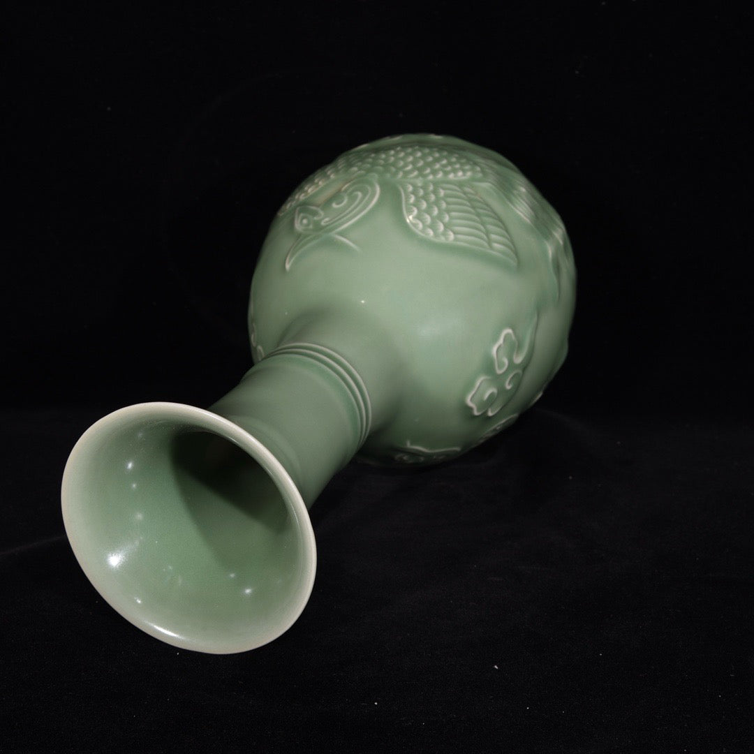 Longquan glazed relief phoenix patterned vase