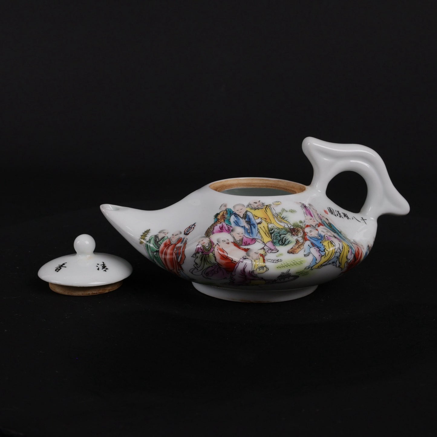 Powder enamel octagonal pot with arhat pattern