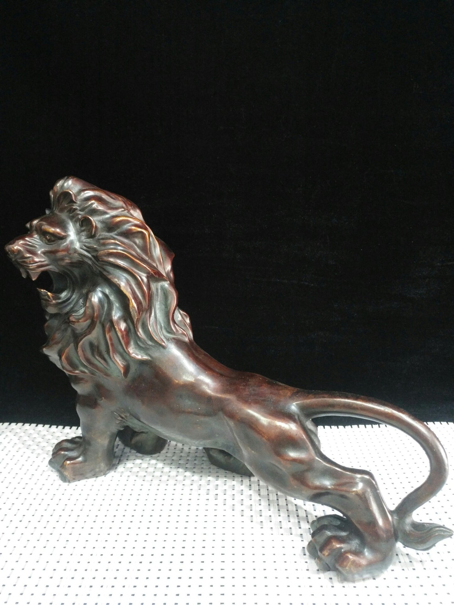 Chinese antique pure copper feng shui ornament lion