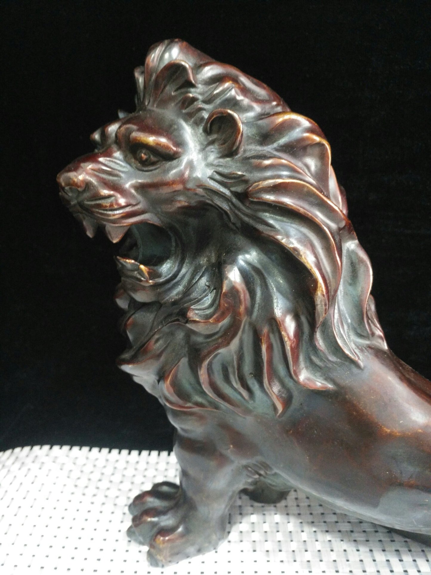 Chinese antique pure copper feng shui ornament lion