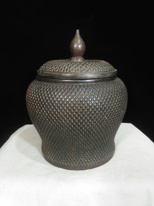 Chinese antique pure copper Jiang Jun jar