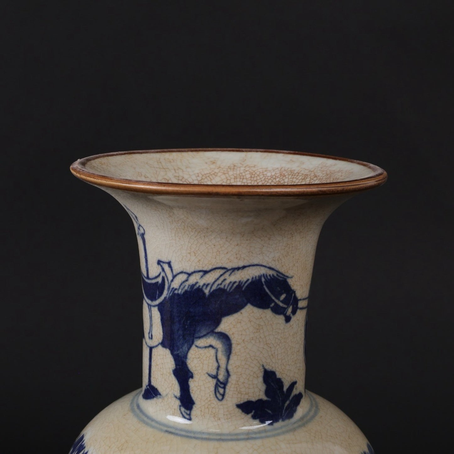 Blue and White Ghost Valley Descending Mountain Pattern Flower Gu