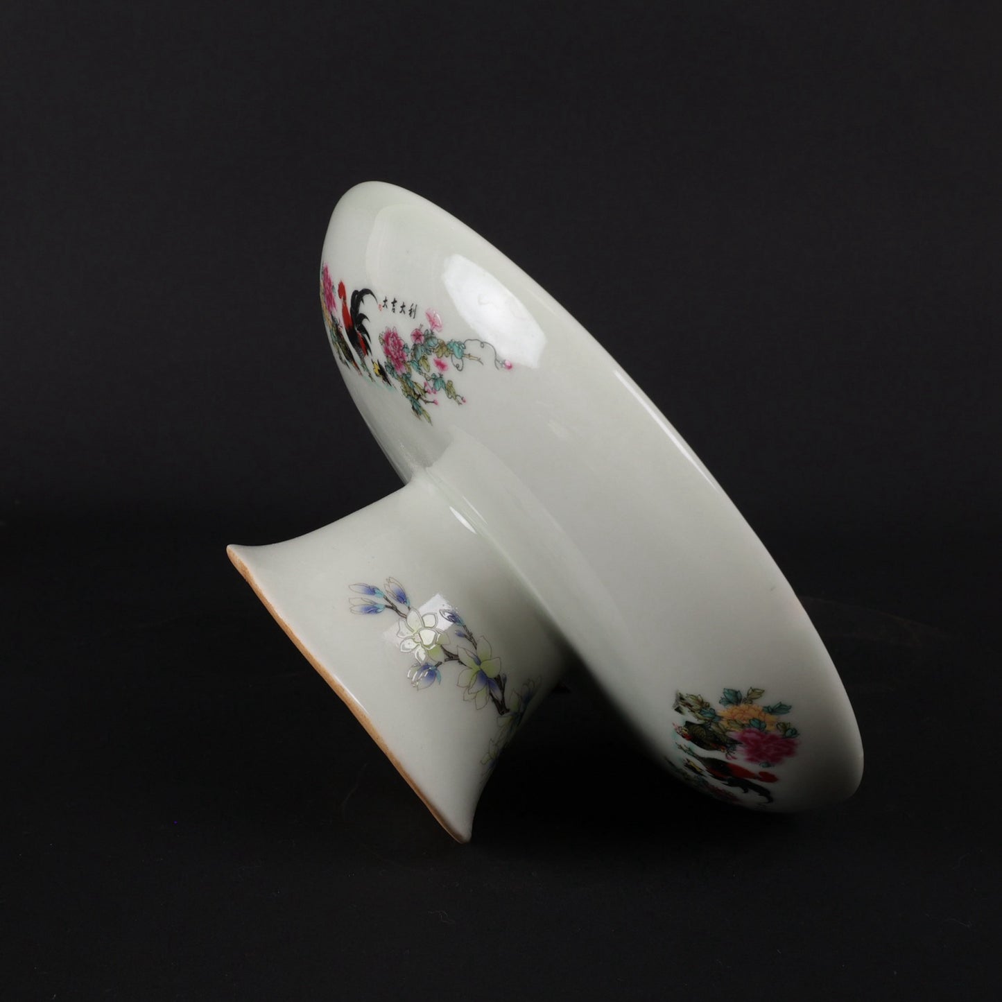 A pair of pink beauty belt patterned fruit plates