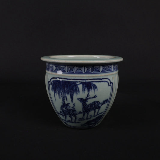 Blue and white double deer patterned small jar