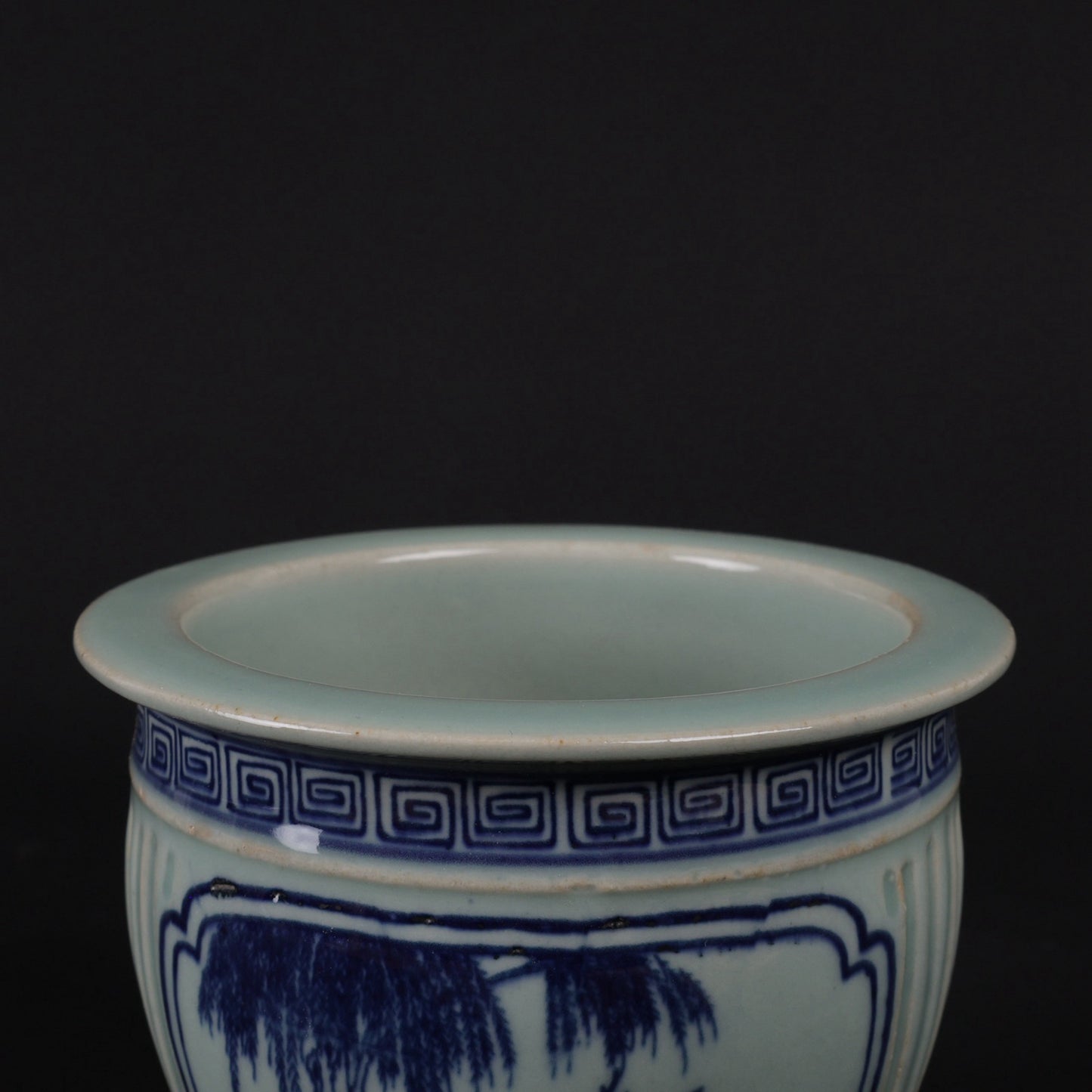 Blue and white double deer patterned small jar