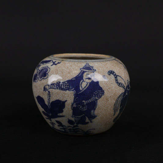 Blue and white opening film, character story pattern, small water shallow