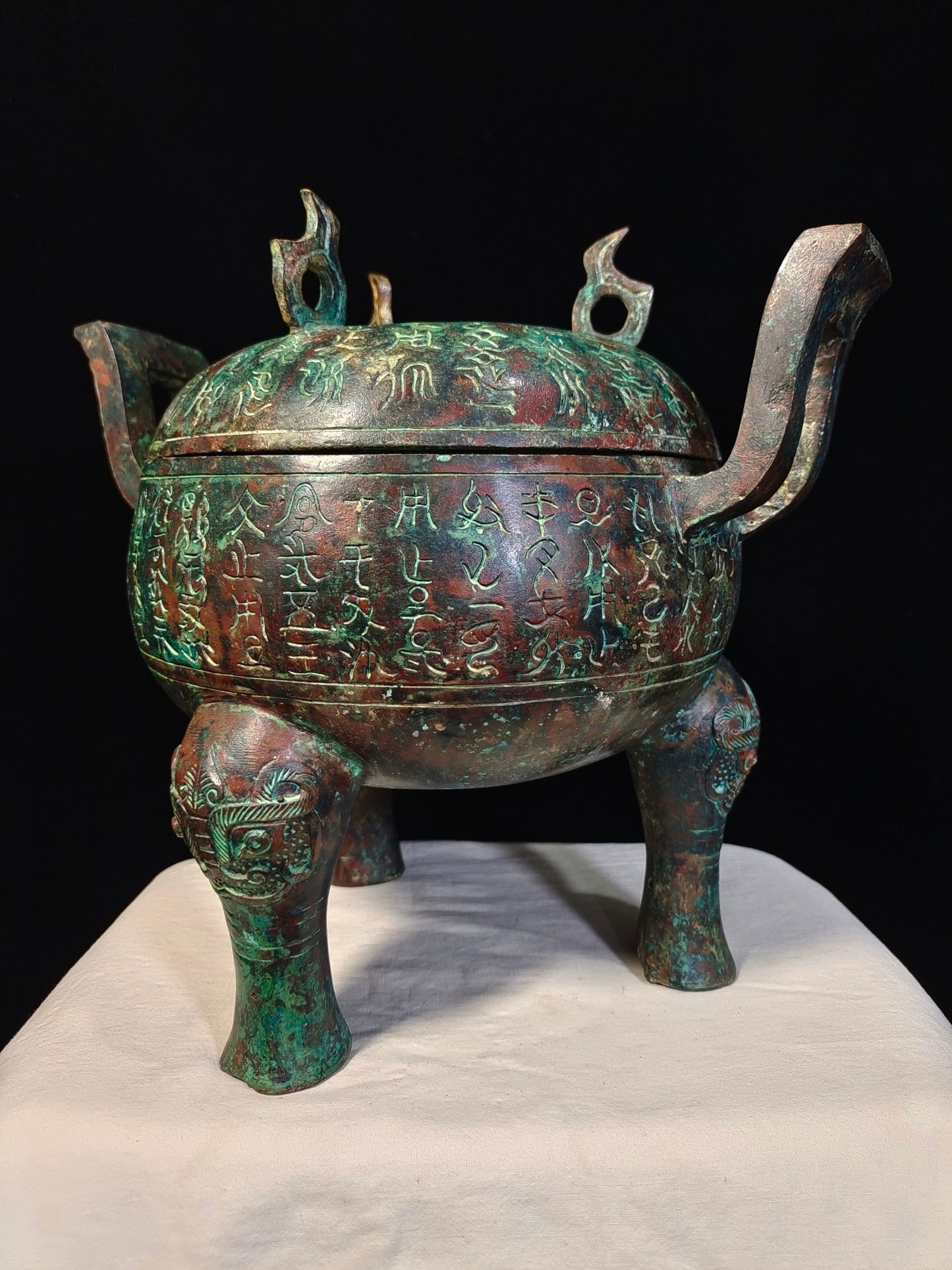 Chinese Antique Bronze Zhongshan King Ding