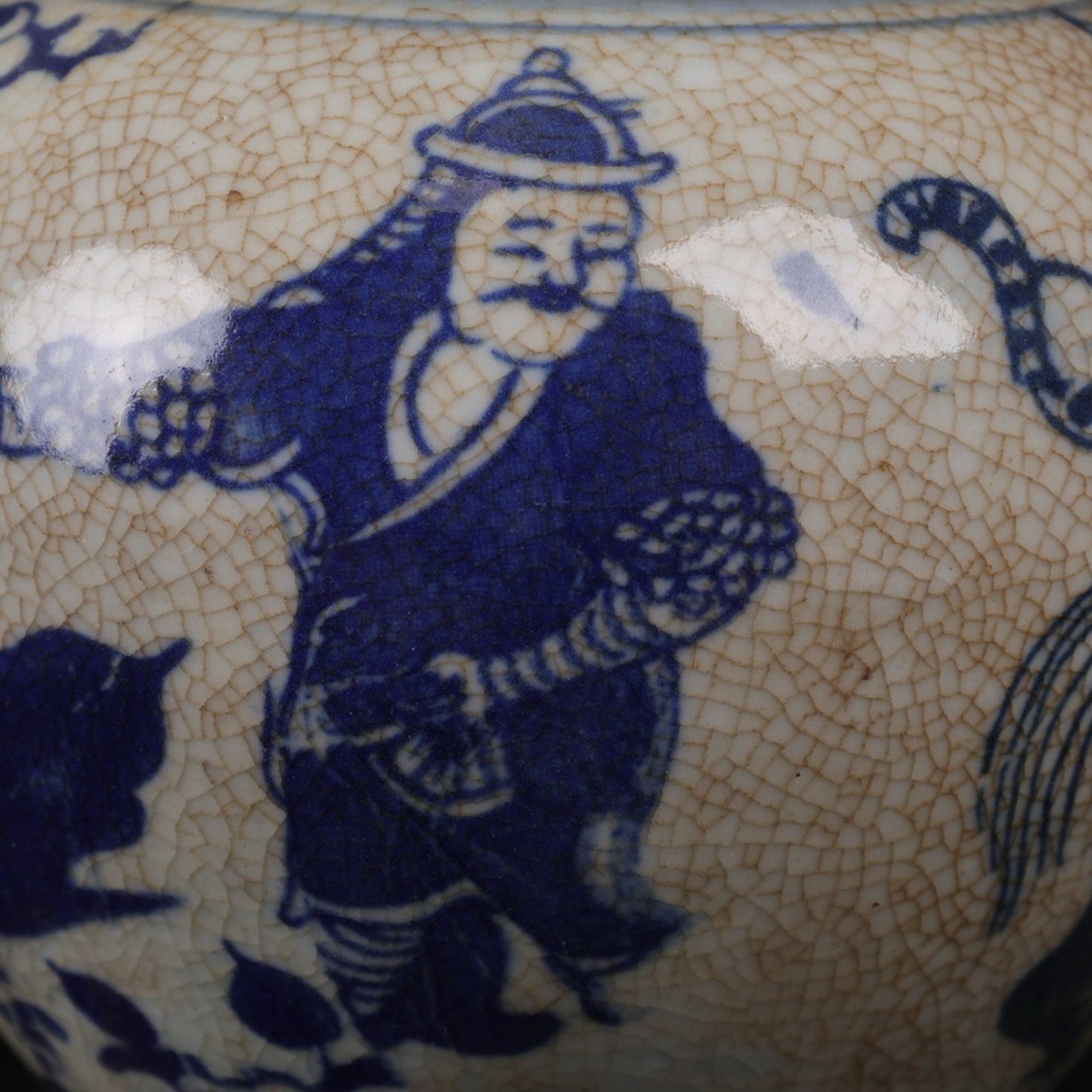 Blue and white opening film, character story pattern, small water shallow