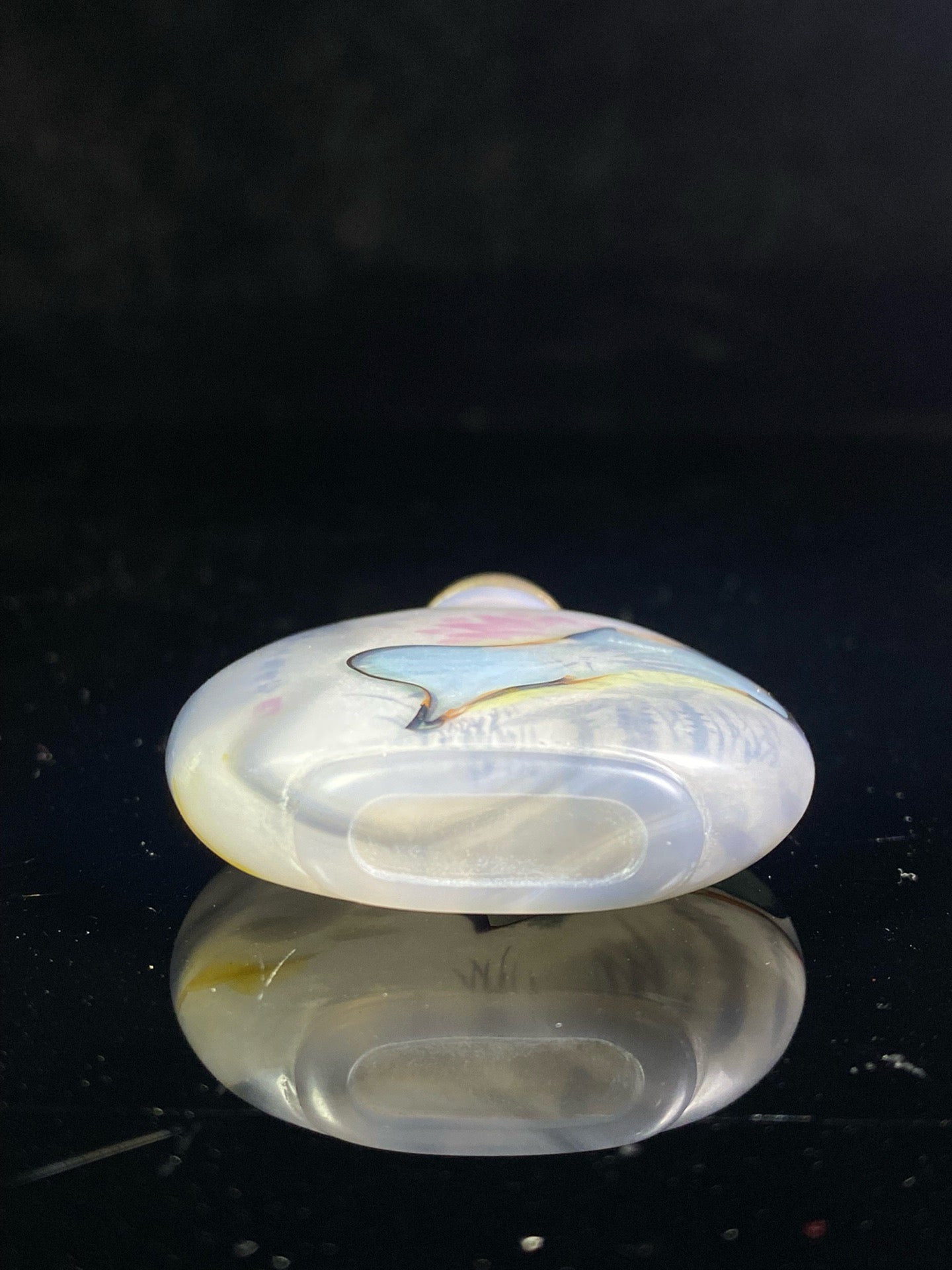 Chinese antique agate painted snuff bottle