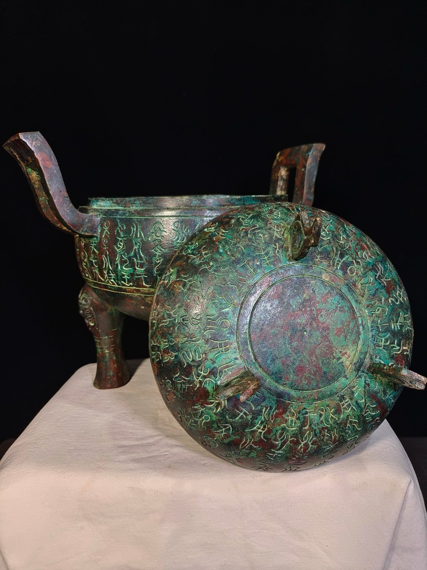 Chinese Antique Bronze Zhongshan King Ding