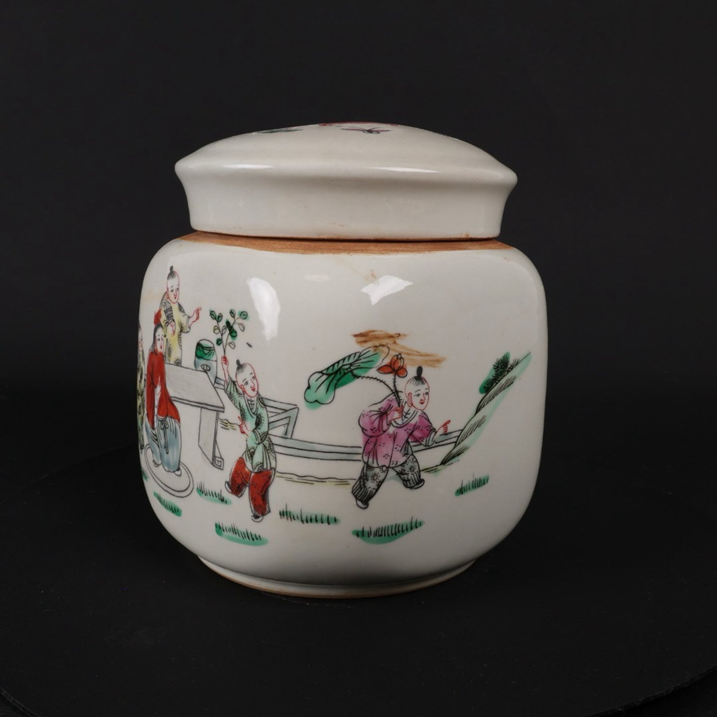 Pink character story pattern large square jar