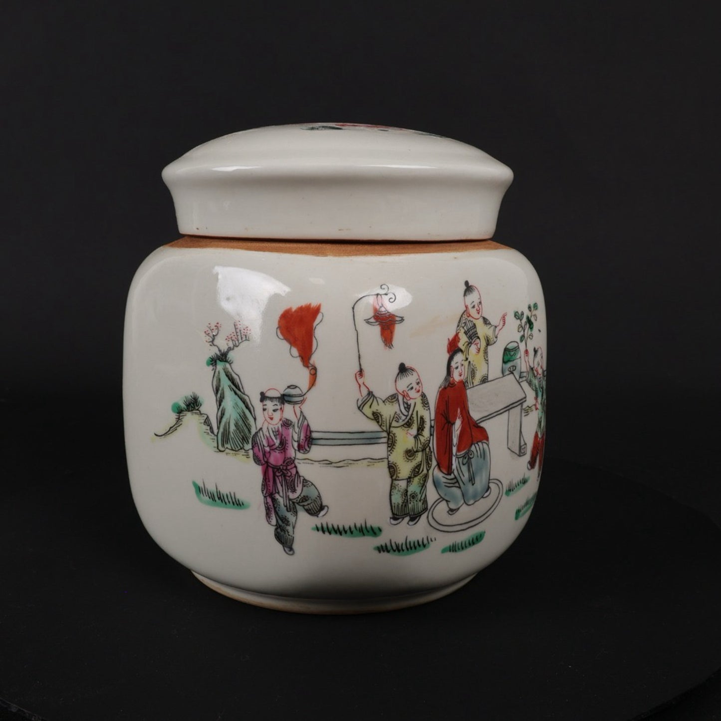 Pink character story pattern large square jar