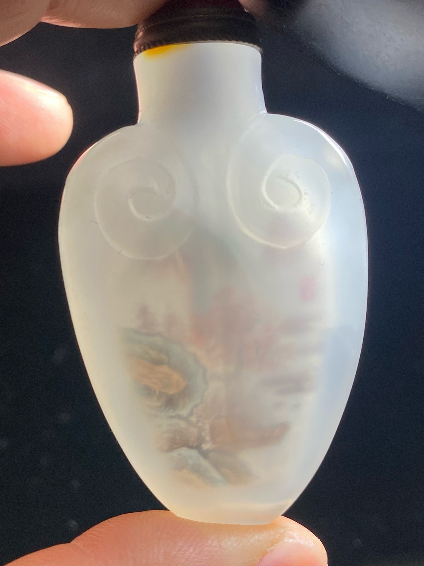 Chinese antique agate carved Ruyi inner painting snuff bottle