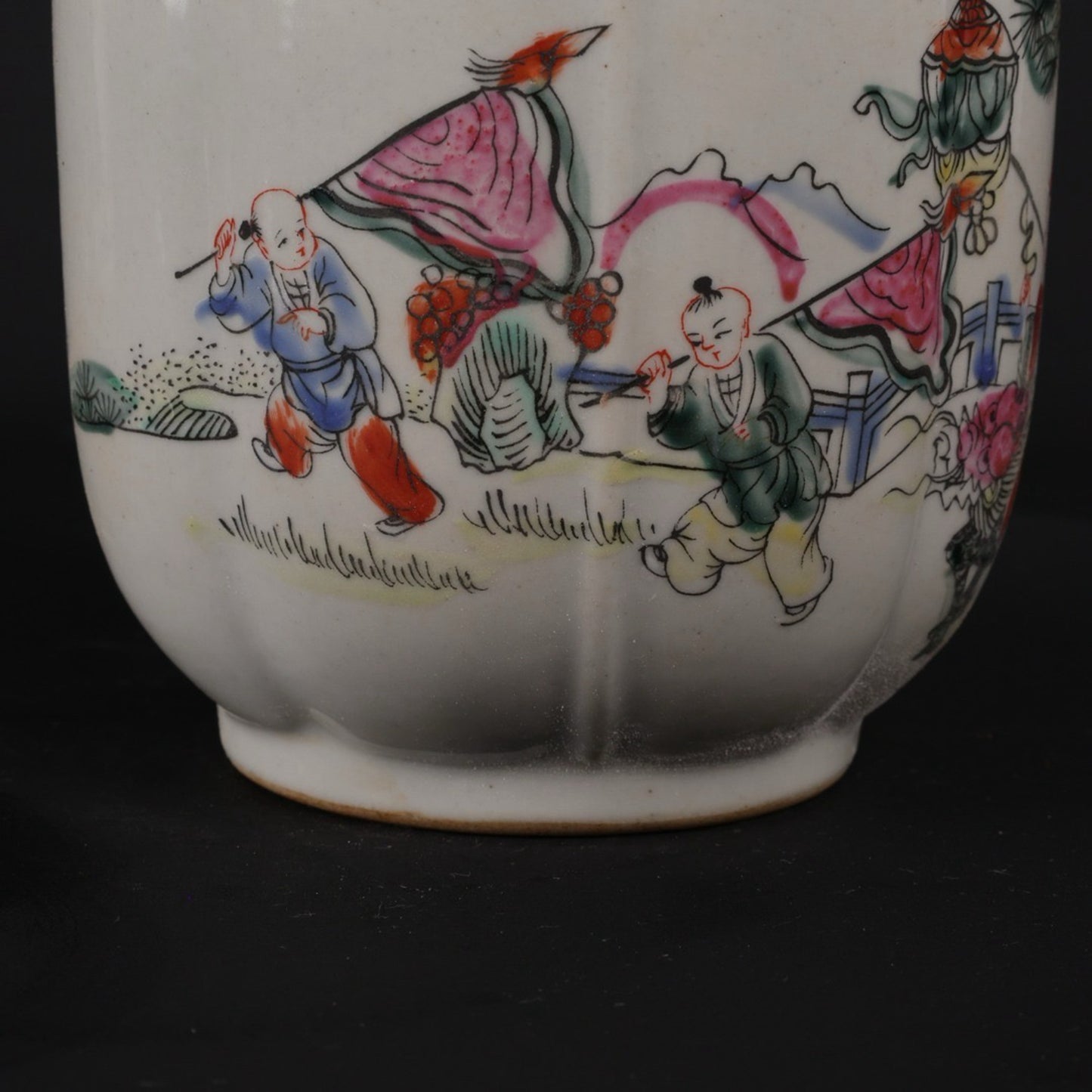 Pink Kirin Gift Pattern Big Ginseng Jar