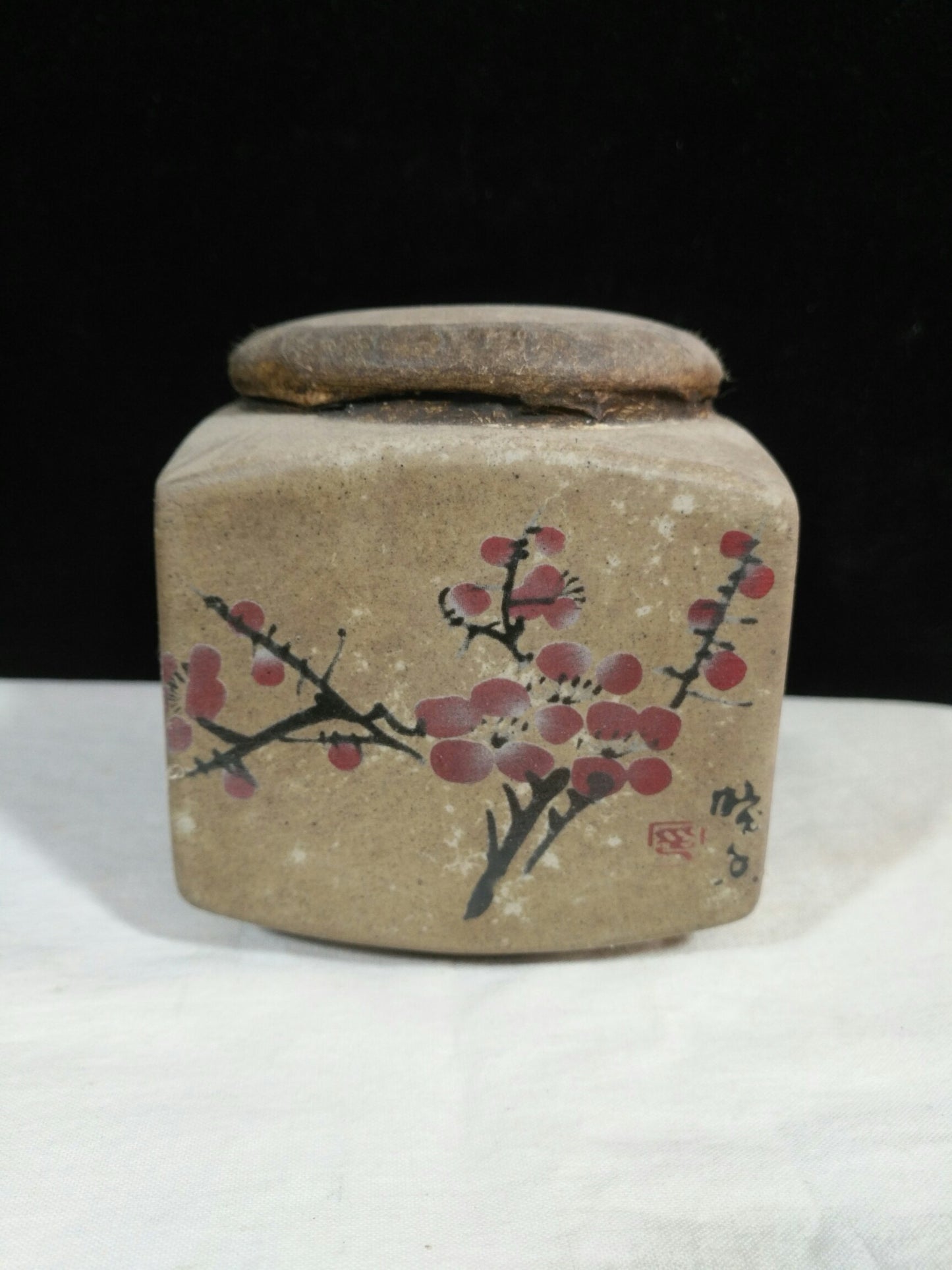 Chinese antique purple clay jar