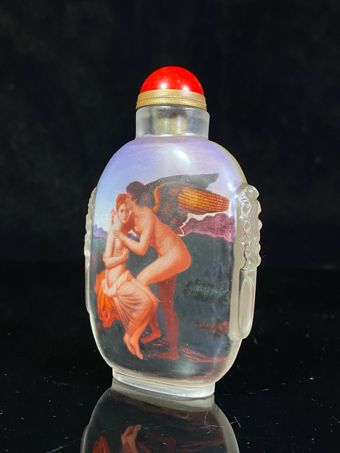 Chinese antique crystal figure carved snuff bottle