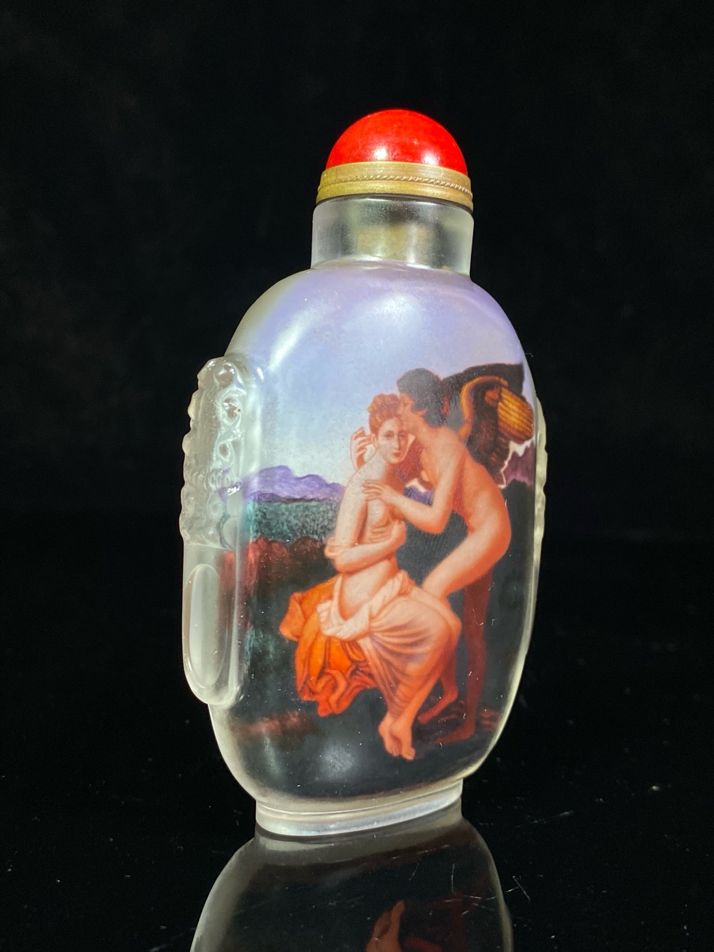 Chinese antique crystal figure carved snuff bottle