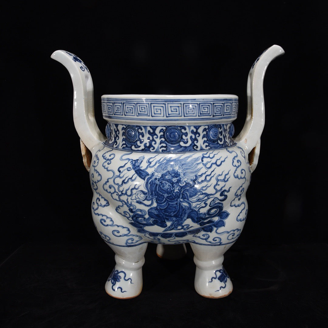 Blue and white strange pattern incense burner