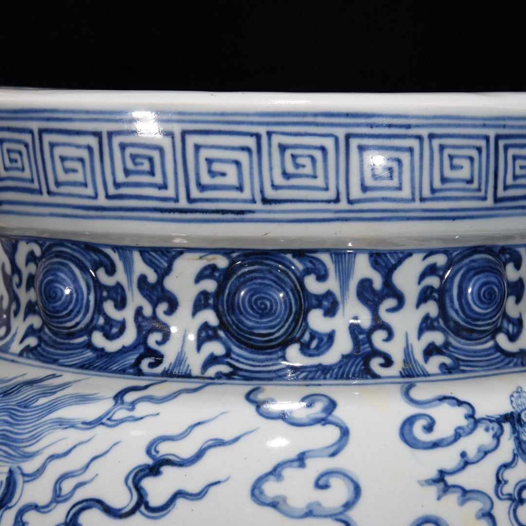 Blue and white strange pattern incense burner