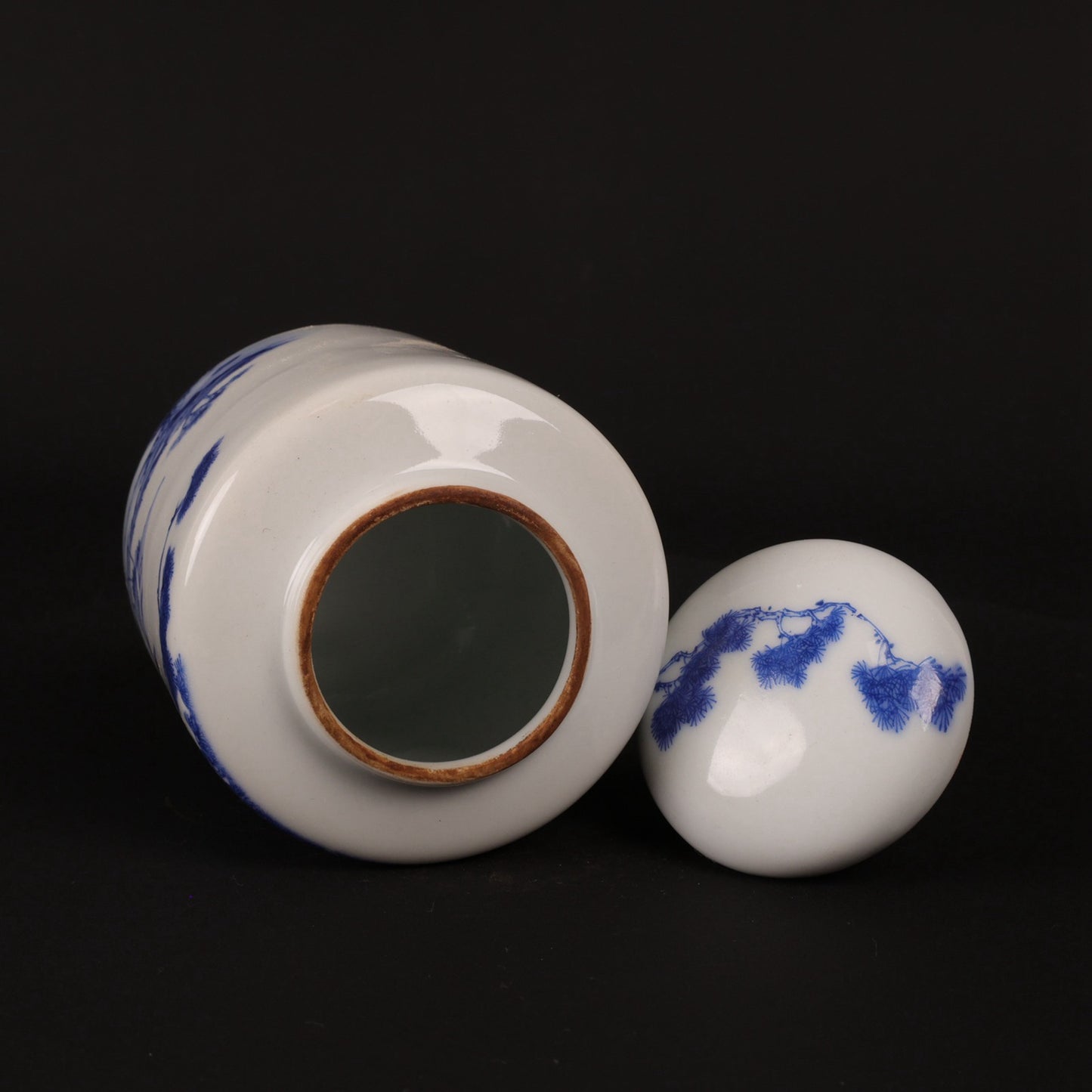 Blue and white pine and crane welcoming spring patterned tea jar