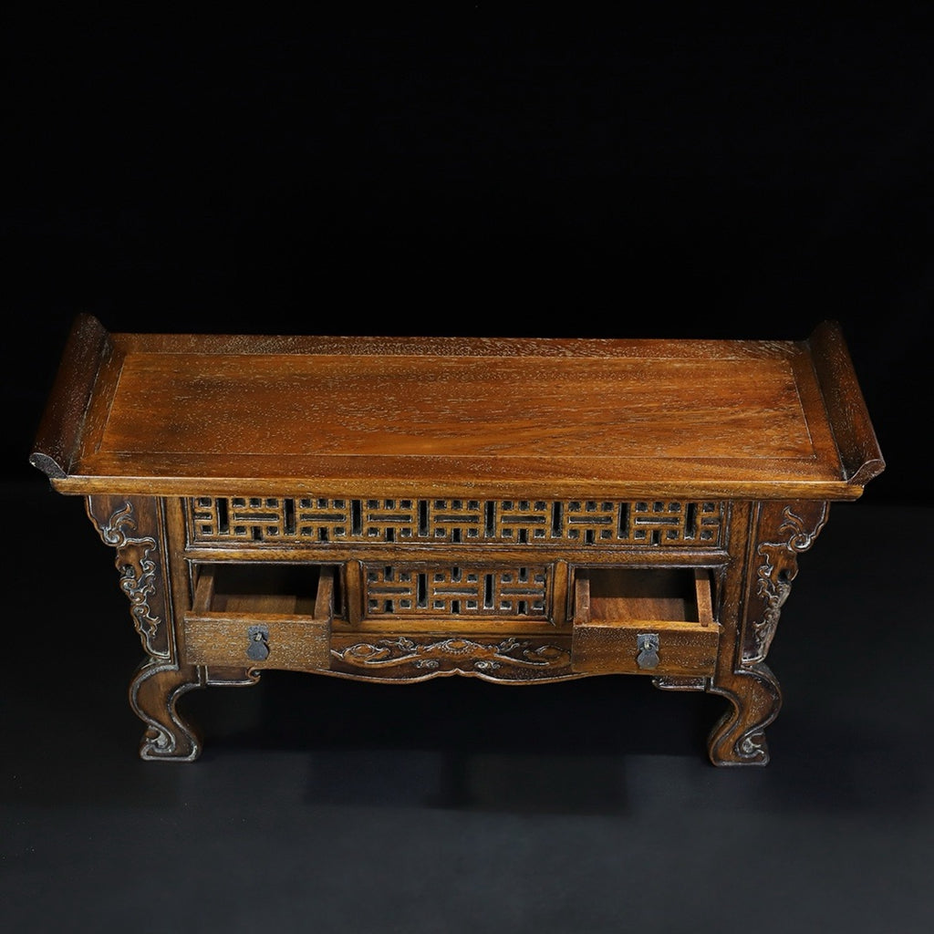 Flower pear wood curved foot and raised head strip case