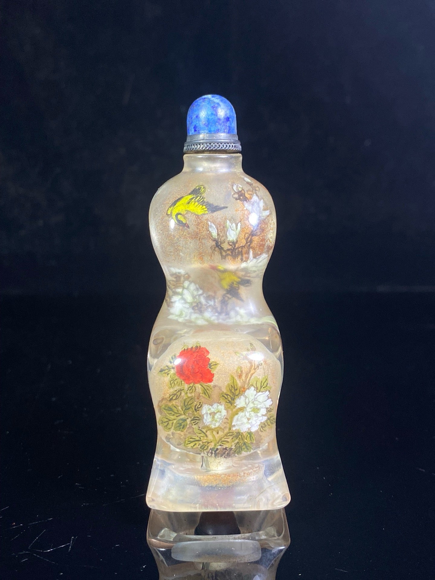 Chinese antique women's painted snuff bottle