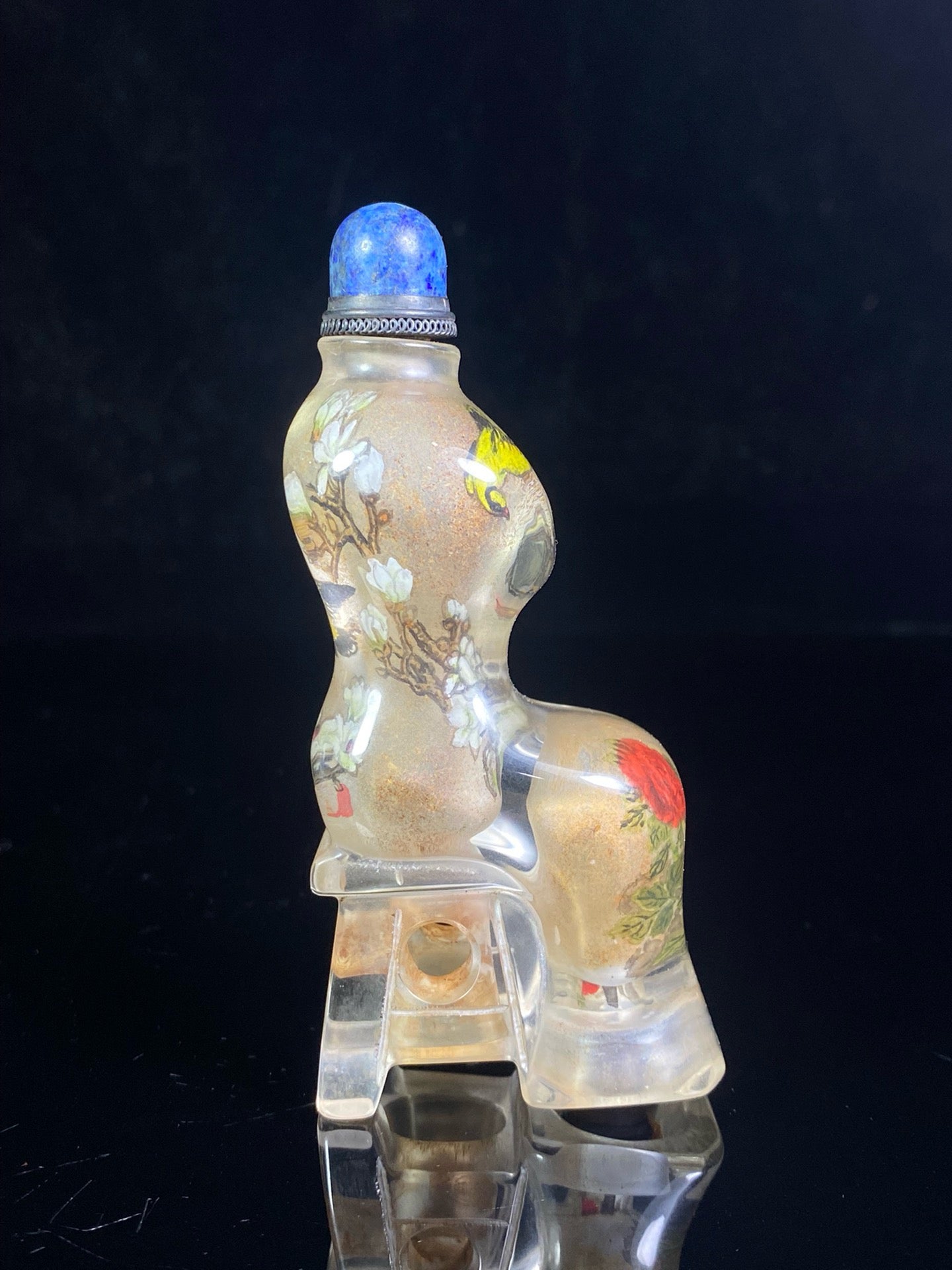 Chinese antique women's painted snuff bottle