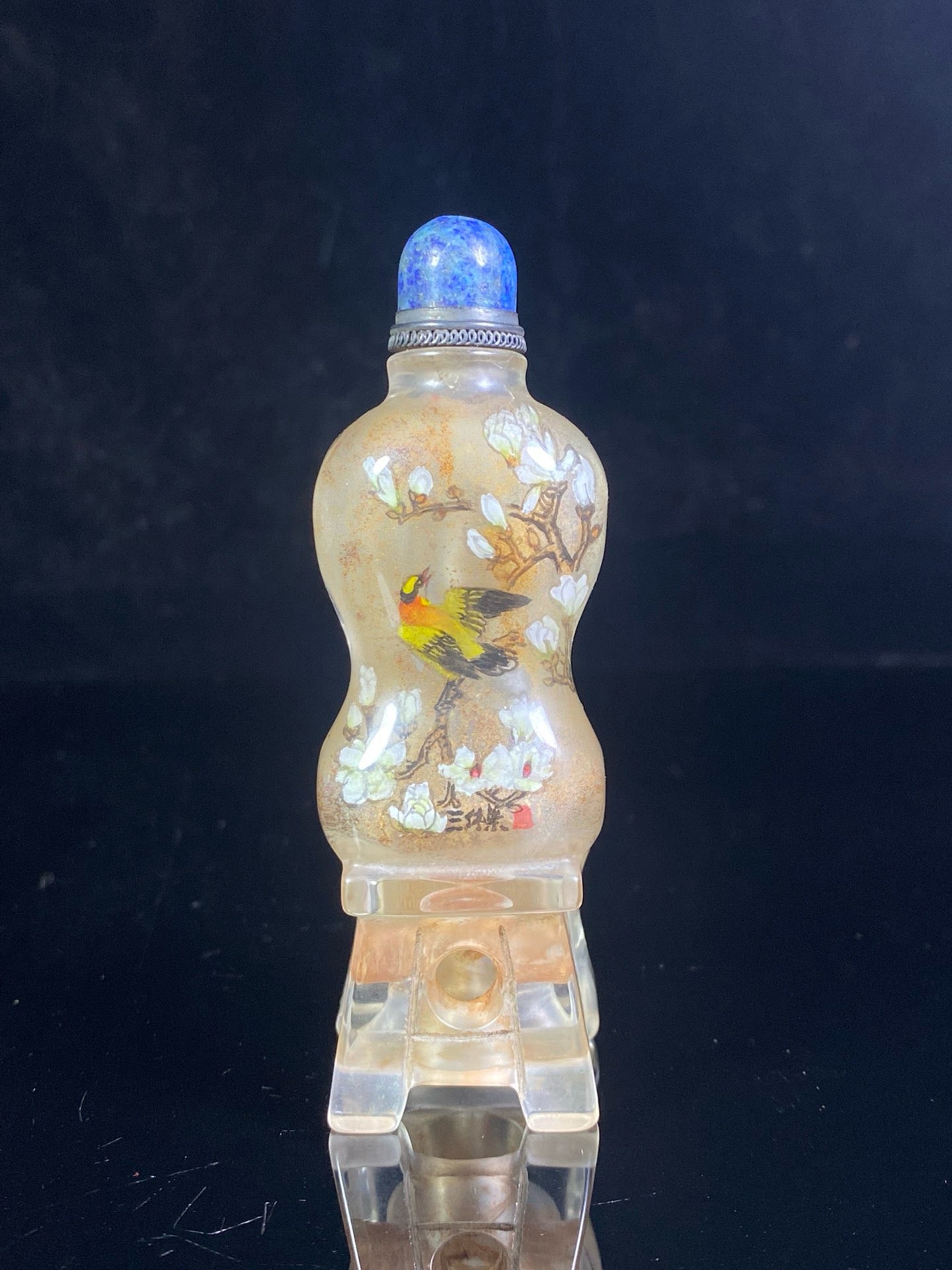 Chinese antique women's painted snuff bottle