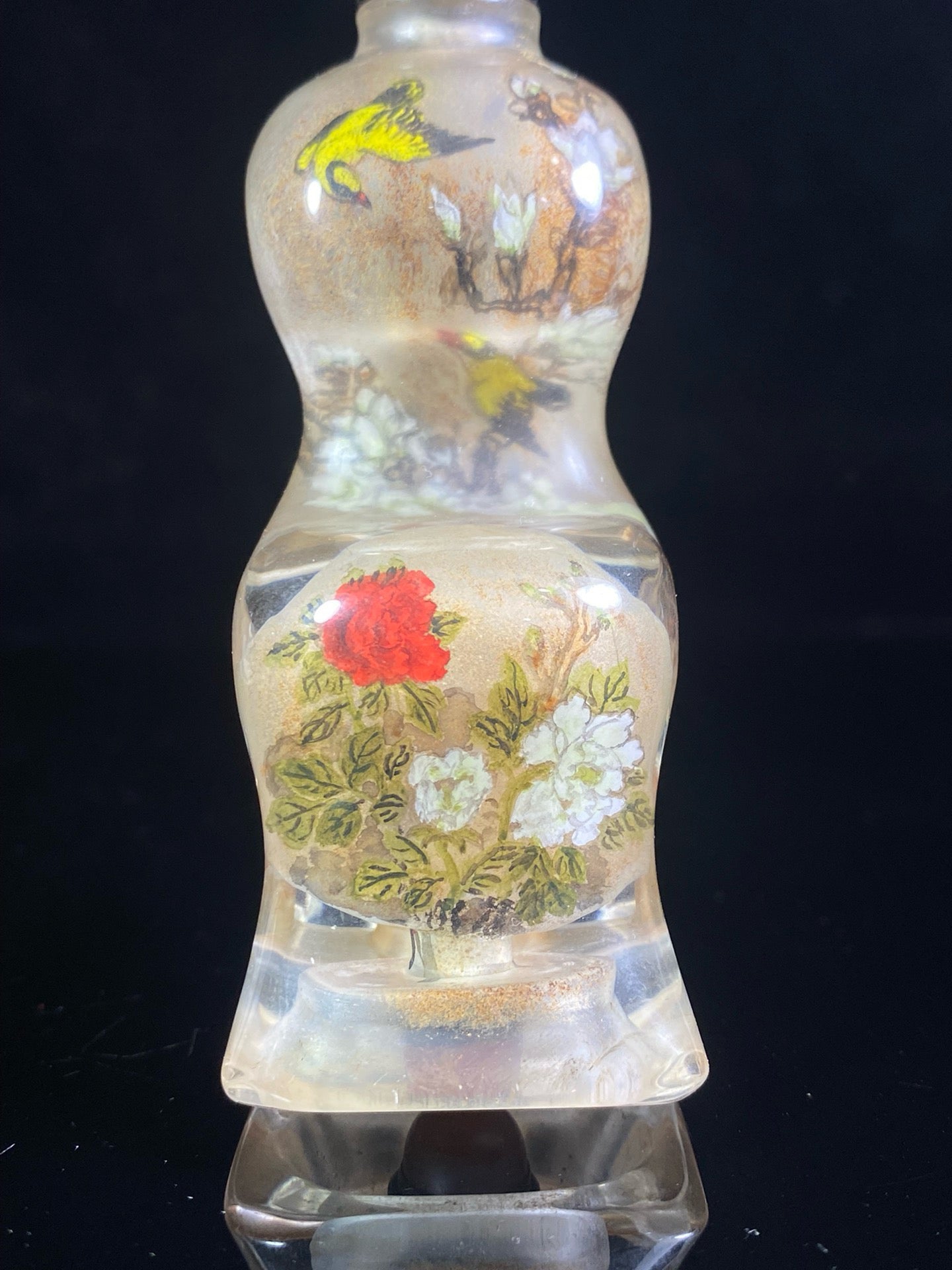 Chinese antique women's painted snuff bottle