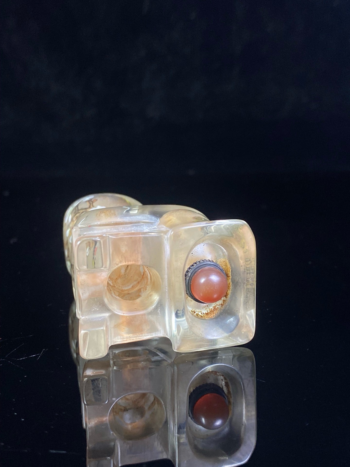 Chinese antique women's painted snuff bottle