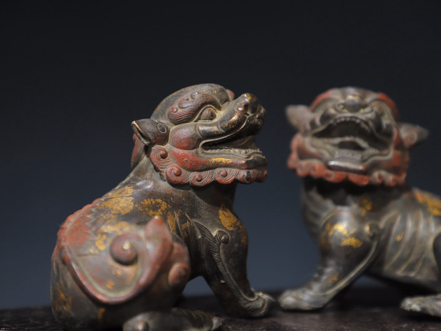 Chinese antique pure copper lion ornament