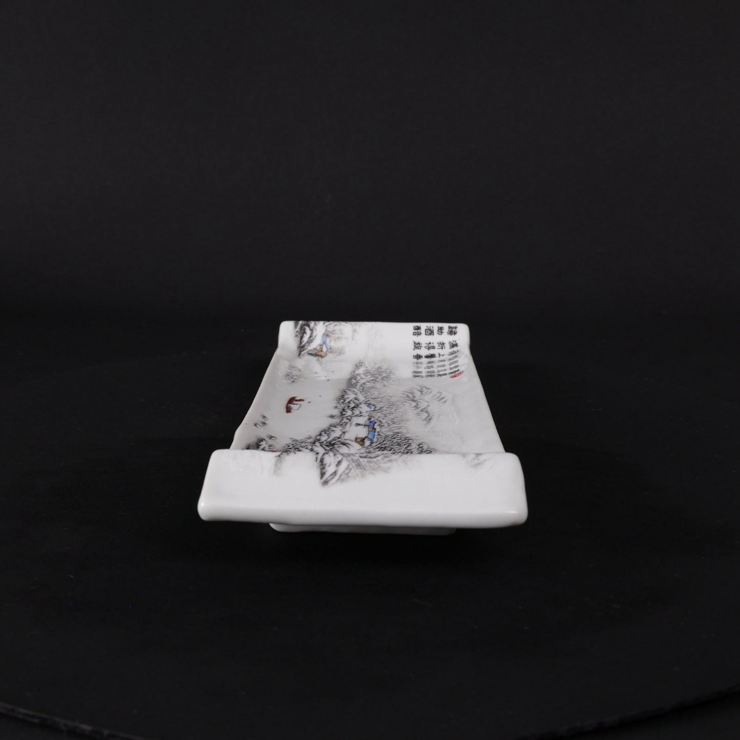Pink snow patterned long plate
