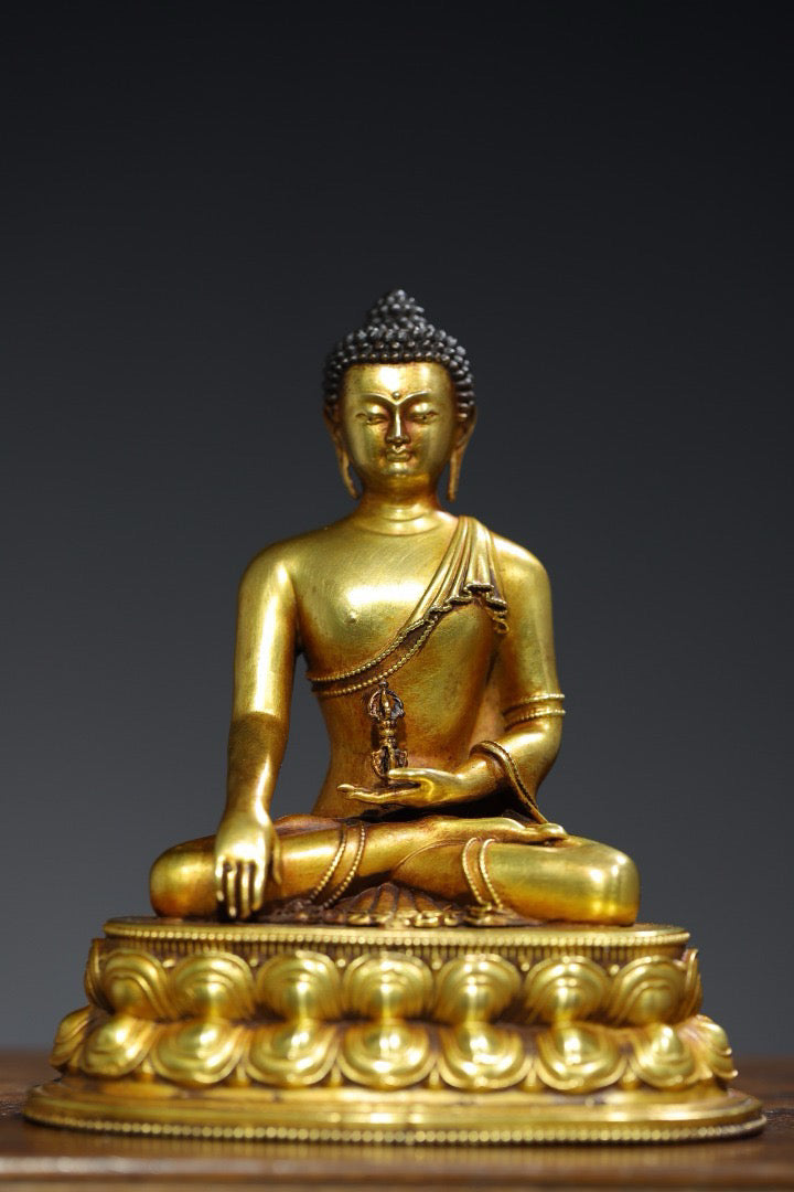 Chinese antique pure copper statue of Shakyamuni Buddha