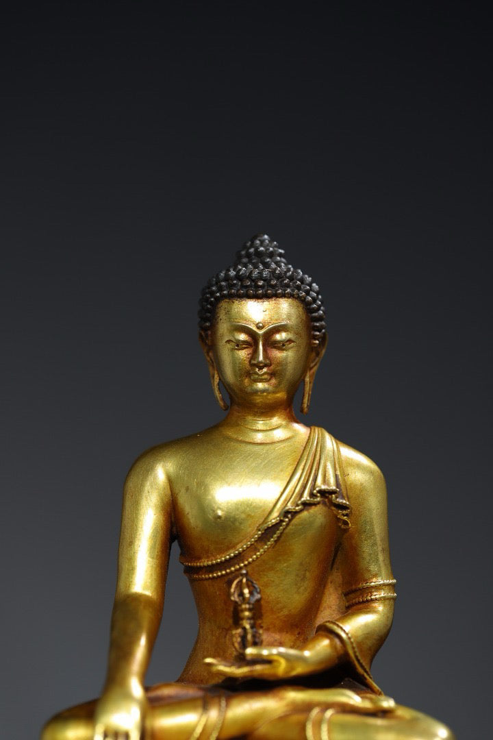Chinese antique pure copper statue of Shakyamuni Buddha