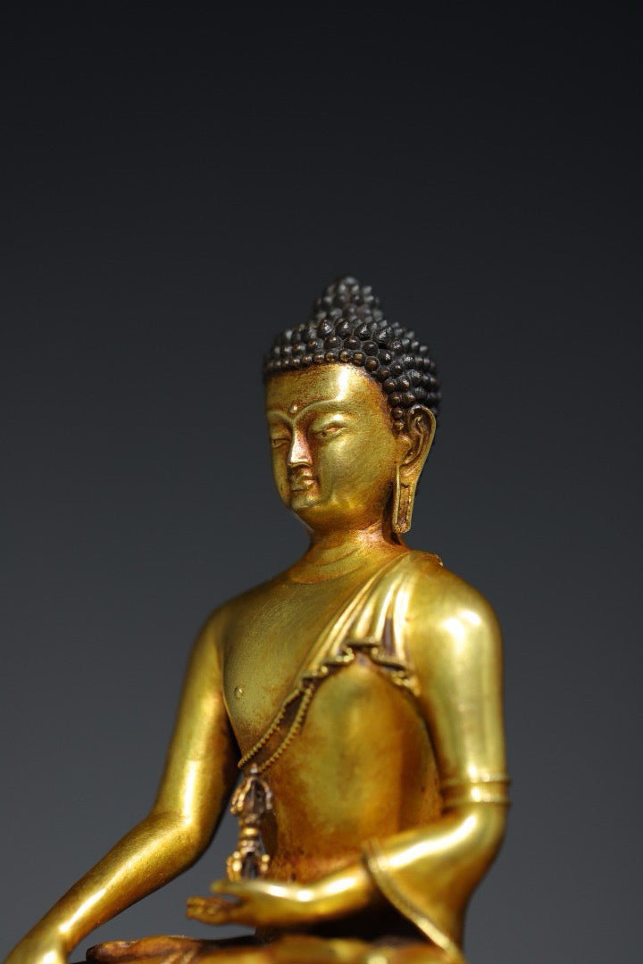 Chinese antique pure copper statue of Shakyamuni Buddha