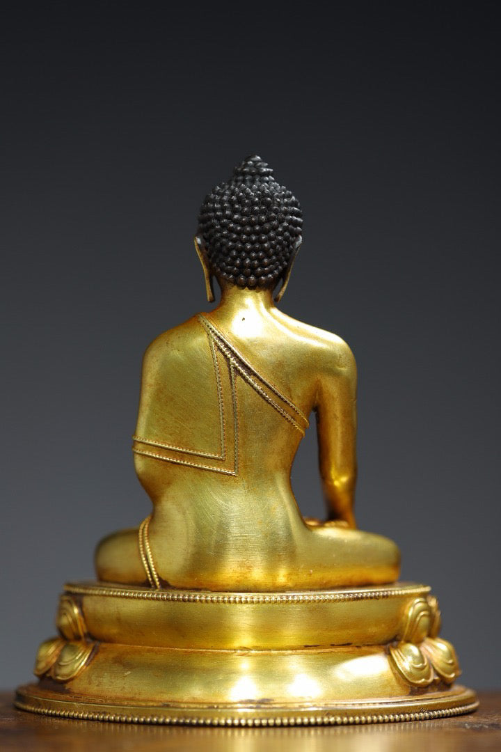 Chinese antique pure copper statue of Shakyamuni Buddha