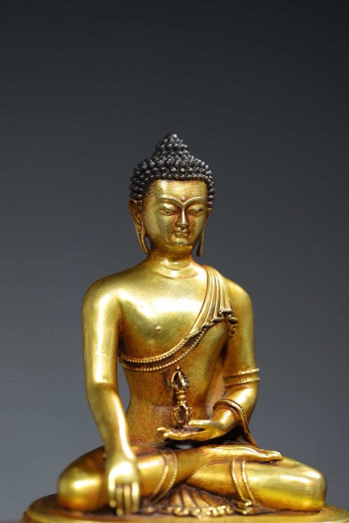 Chinese antique pure copper statue of Shakyamuni Buddha